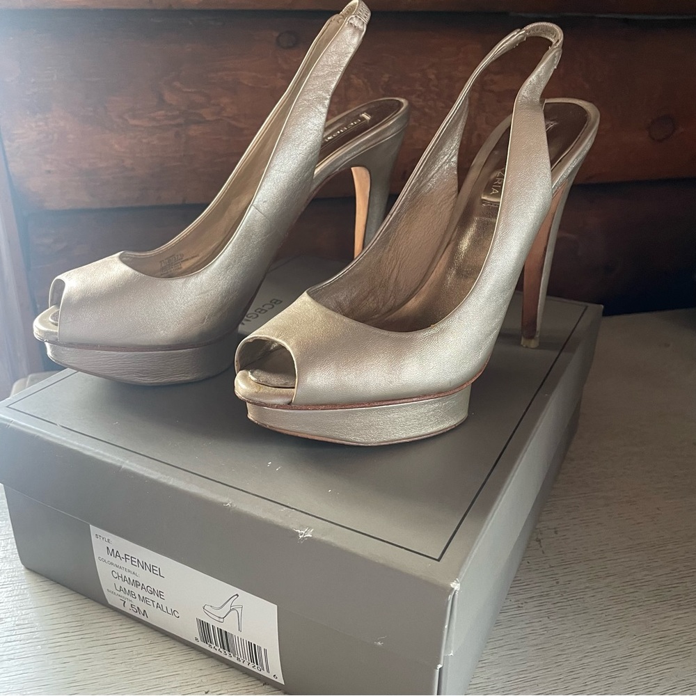 BCBG Fennel Platform Heels - Champagne, Size 7.5